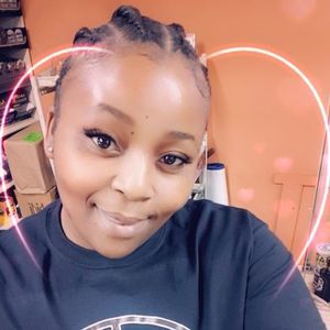 Meet your Posher, Michele